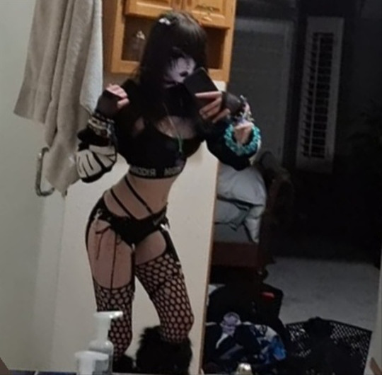 graveyardkitti