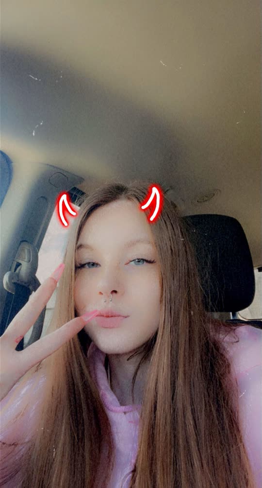 nikkylilly