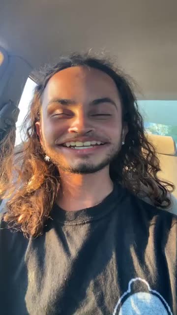 Preview for a Spotlight video that uses the Drunk Lens