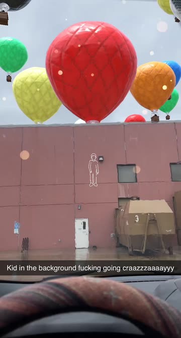 Kid in the background fucking going craazzzaaaayyy | Snapchat-ൽ Spotlight