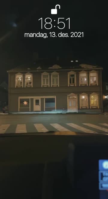 Preview for a Spotlight video that uses the Iphone Lock Screen Lens