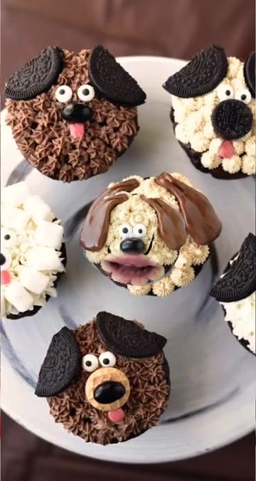 Preview for a Spotlight video that uses the Cupcakes Lens