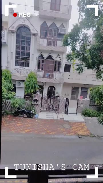 Preview for a Spotlight video that uses the rainy days Lens