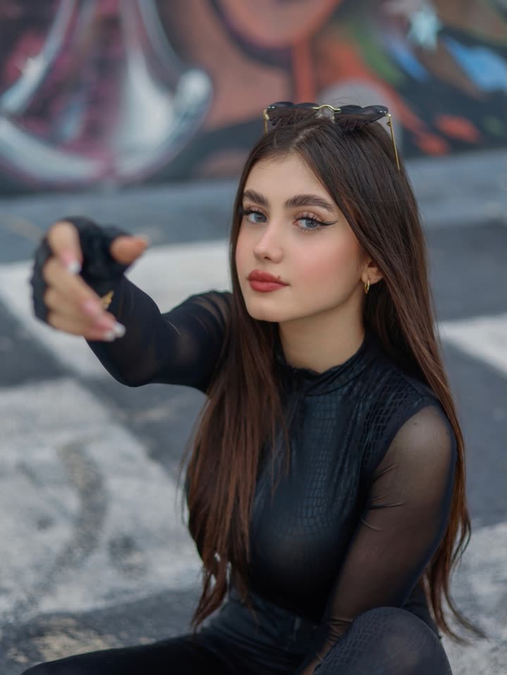 محتوى سناب شات لـ حنين دويك 🇱🇧