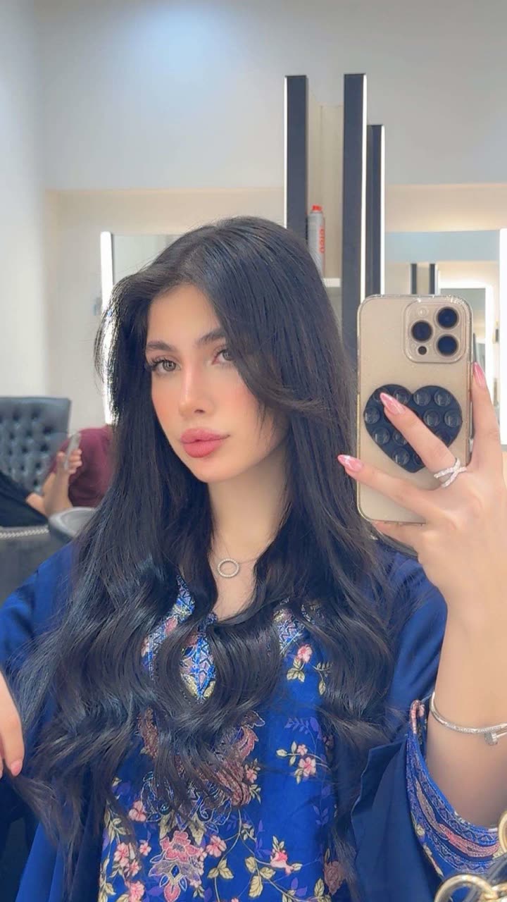 محتوى سناب شات لـ قمر الطائي 🇮🇶🇦🇪