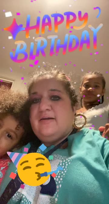 Preview for a Spotlight video that uses the Happy Birthday Lens