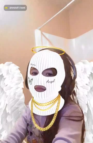 Preview for a Spotlight video that uses the Balaclava Angel  Lens