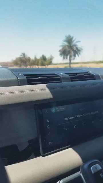 Preview for a Spotlight video that uses the Mooi x Mocha Lens