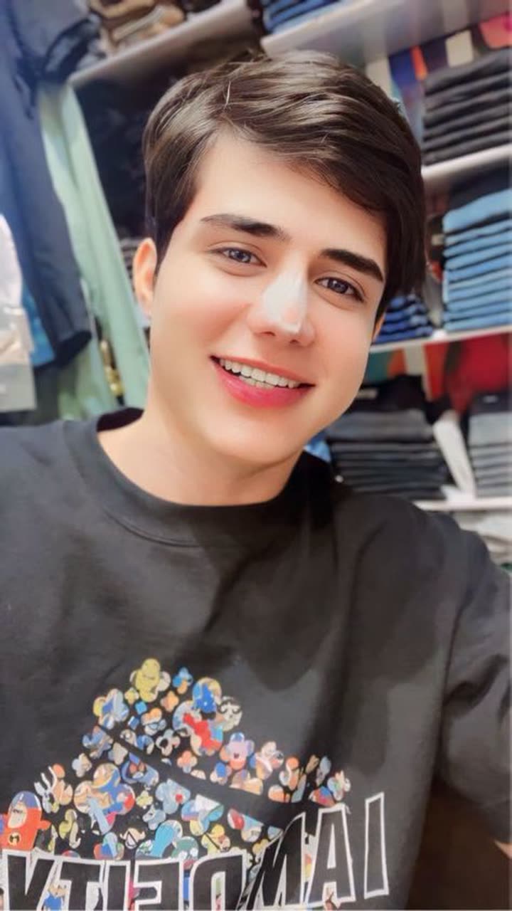محتوى سناب شات لـ منتظر