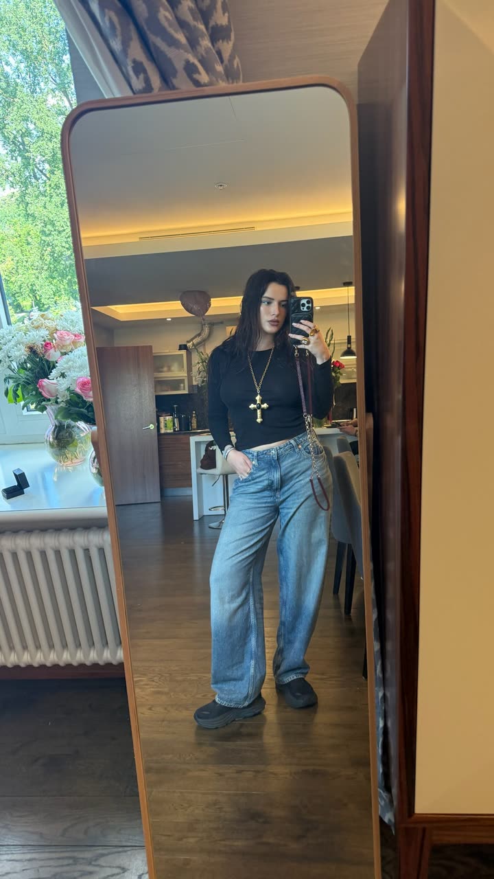 محتوى سناب شات لـ Bella Thorne