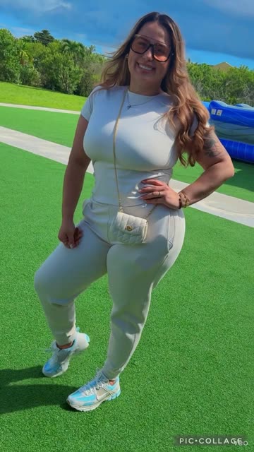 Elsa Arca's Viral Park Moment: Fashion & Fun in the Sun | Video by Elsa ...