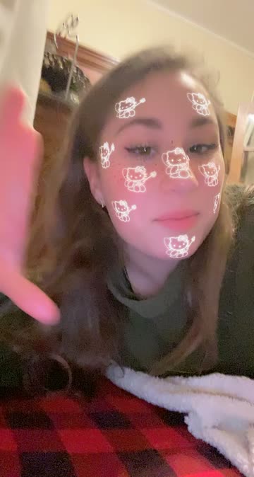 Preview for a Spotlight video that uses the white hk Lens