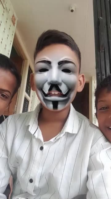 Preview for a Spotlight video that uses the joker Lens