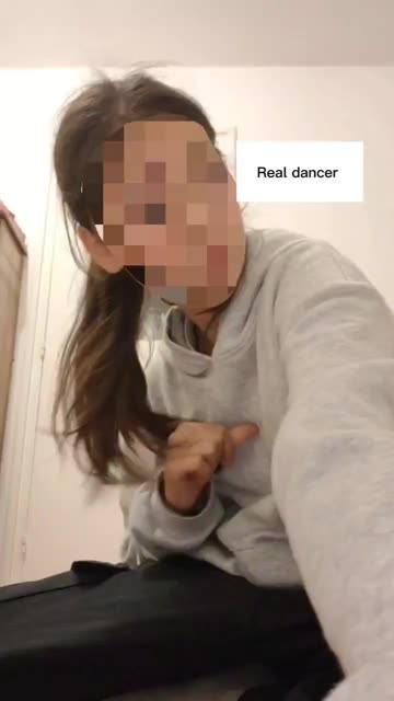 Preview for a Spotlight video that uses the face blur Lens