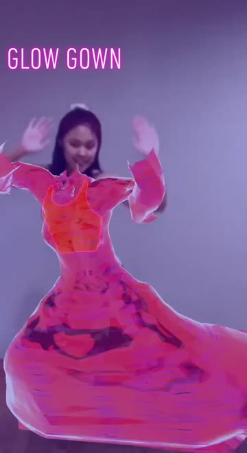 Preview for a Spotlight video that uses the Glow Gown Lens