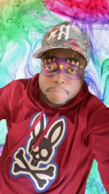 Preview for a Spotlight video that uses the Dancing Songs Lens