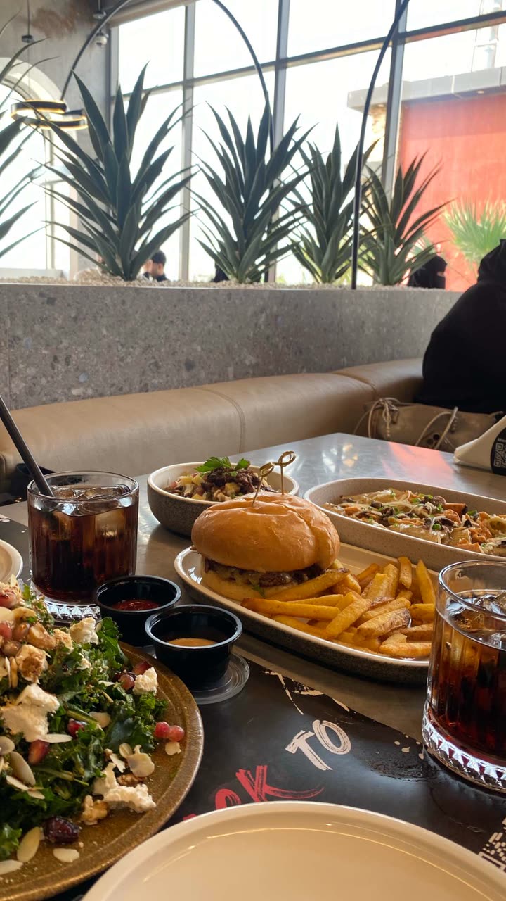 محتوى سناب شات لـ 𝐌𝐎𝐍𝐀︎.