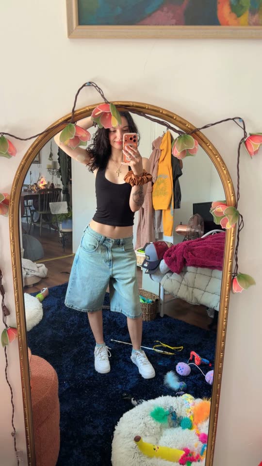 carlywrldxxx