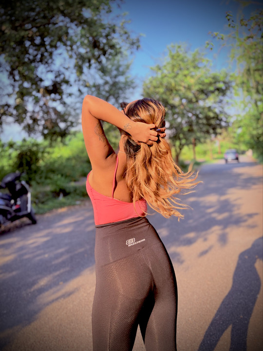 vanshika_tha858
