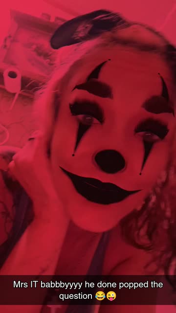 Preview for a Spotlight video that uses the Clown Babe Lens