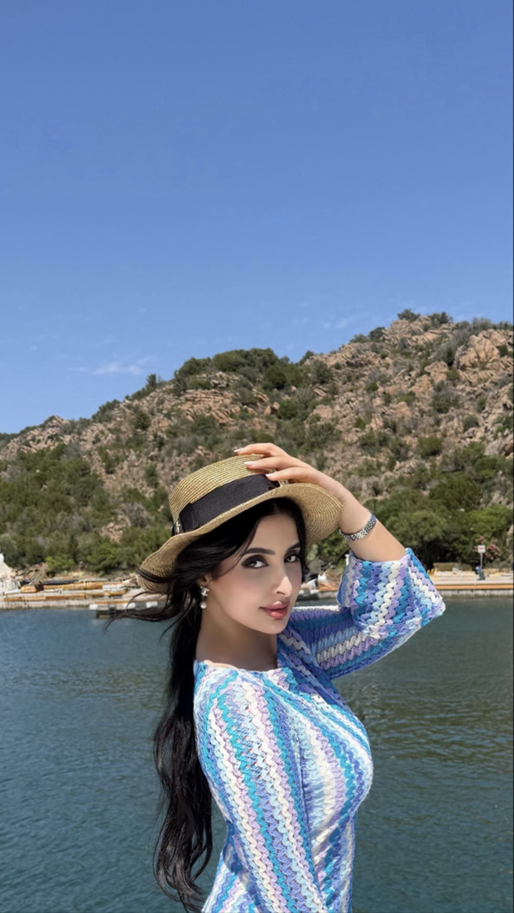 محتوى سناب شات لـ الجوهرة السبيعي في باريس 🇫🇷?