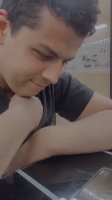 Preview for a Spotlight video that uses the HG Face Lens
