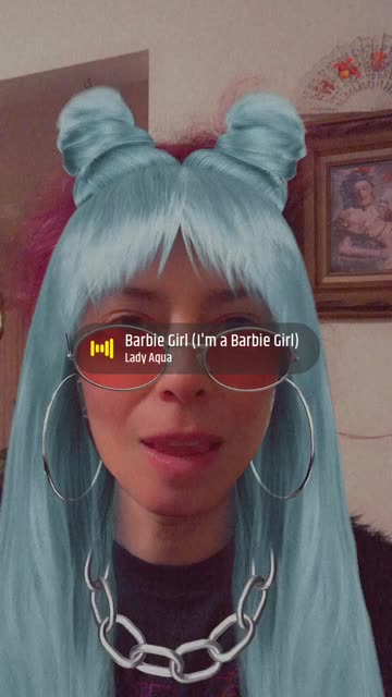 Preview for a Spotlight video that uses the Blue Hair Buns Lens