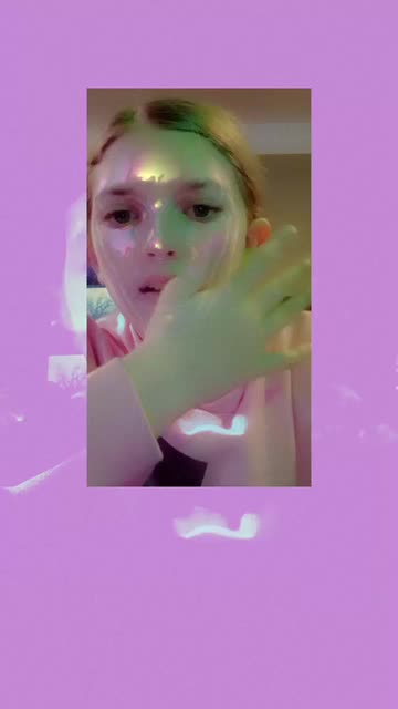 Preview for a Spotlight video that uses the Shiny Iridescent Frame Lens