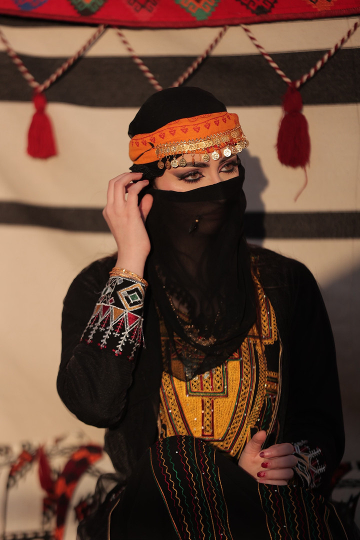 محتوى سناب شات لـ ارتست عبير المـنيف💄.