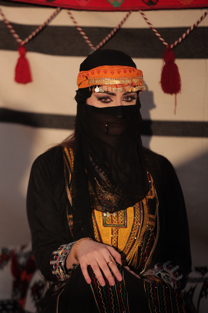 محتوى سناب شات لـ ارتست عبير المـنيف💄.