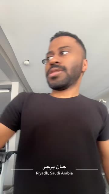 Preview for a Spotlight video that uses the Face Morph Lens