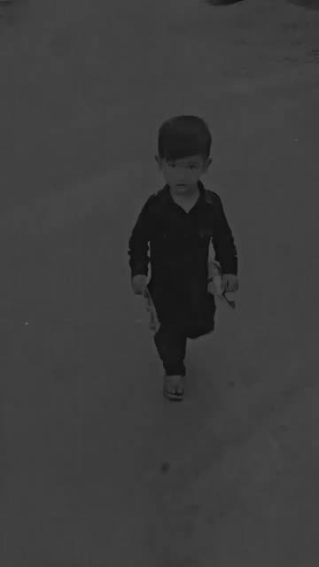 Preview for a Spotlight video that uses the HDR Aesthetic Noir Lens
