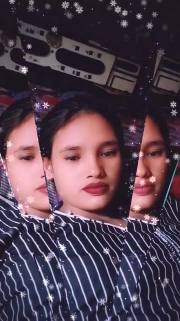 Preview for a Spotlight video that uses the Snowflakes Mirror Lens