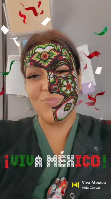 Preview for a Spotlight video that uses the Viva México! Lens