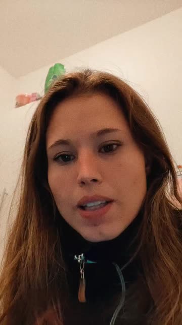Preview for a Spotlight video that uses the beach Lens