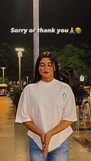 Preview for a Spotlight video that uses the Cute Lens