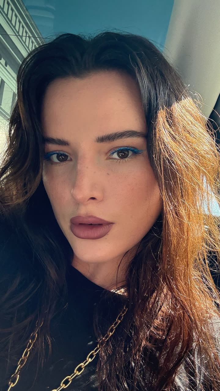 محتوى سناب شات لـ Bella Thorne