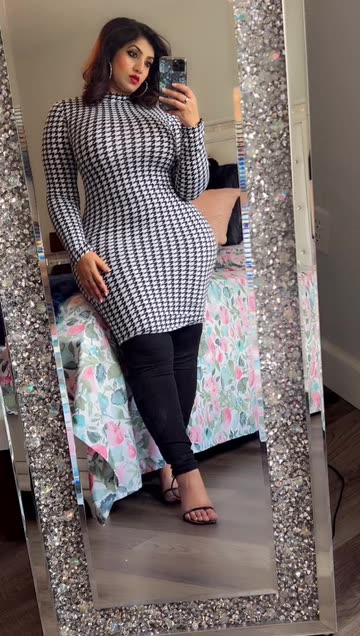 bodycon dress photo pose How to pose in a Bodycon dress for your pageant/ fashion show | Lekh  Uthaiah #BestPageantCoach