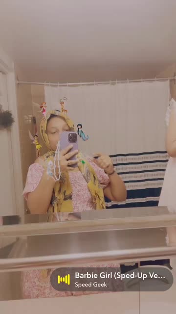 Preview for a Spotlight video that uses the tinkerbell Lens