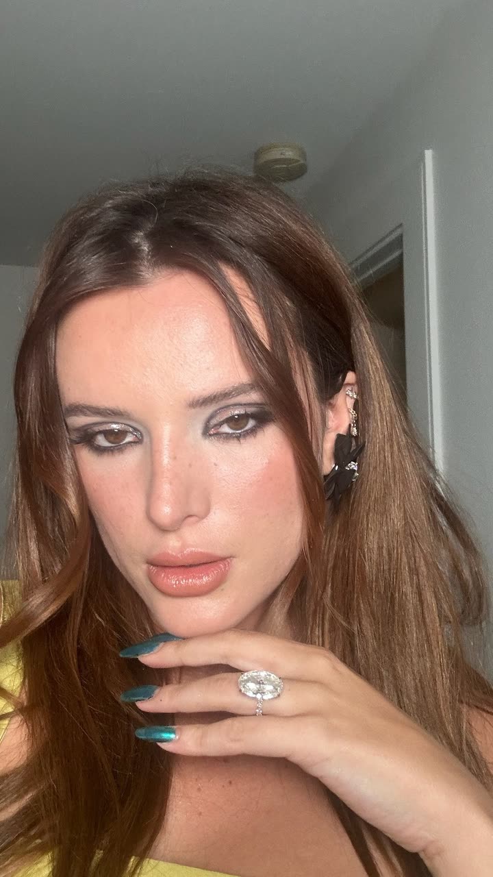 محتوى سناب شات لـ Bella Thorne