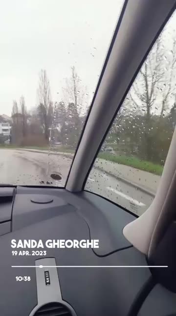 Preview for a Spotlight video that uses the Music Player Lens