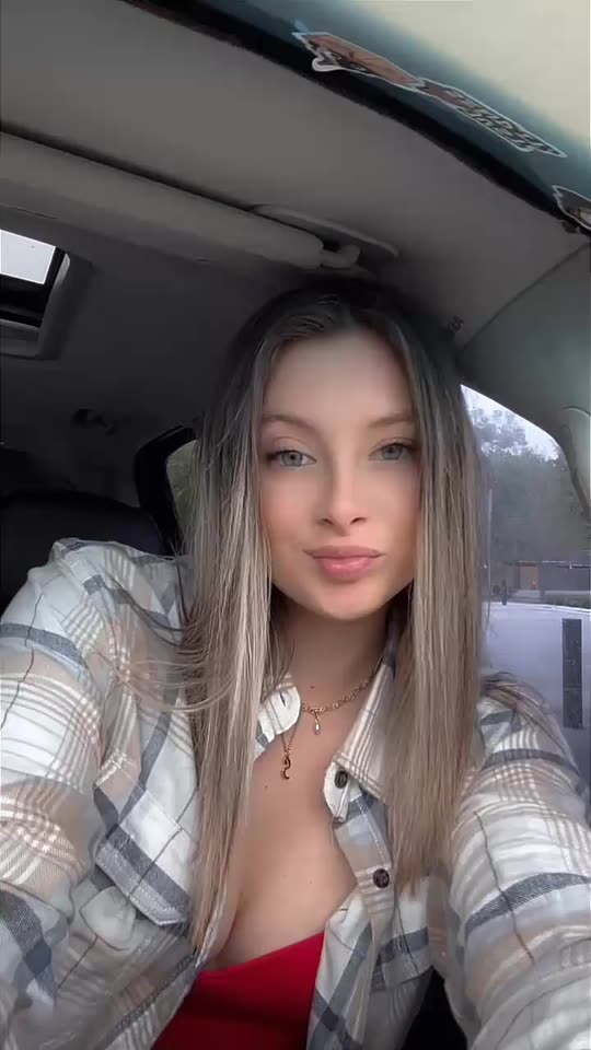 charity_hurst13