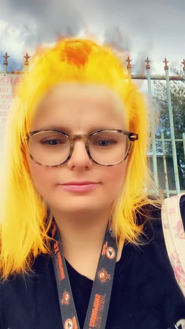 Preview for a Spotlight video that uses the Hair on Fire Lens