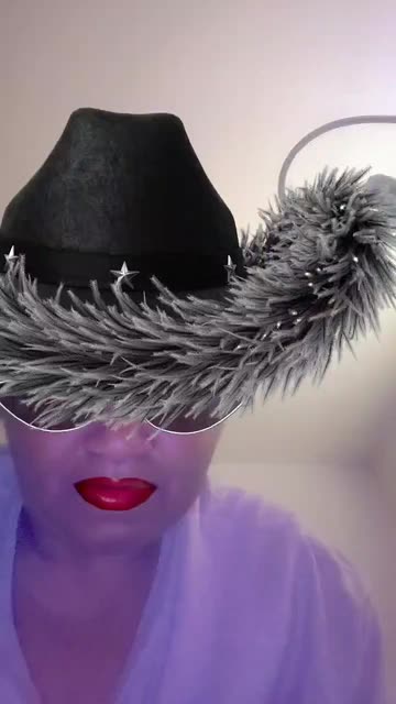 Preview for a Spotlight video that uses the Cowboy Party Hat Lens