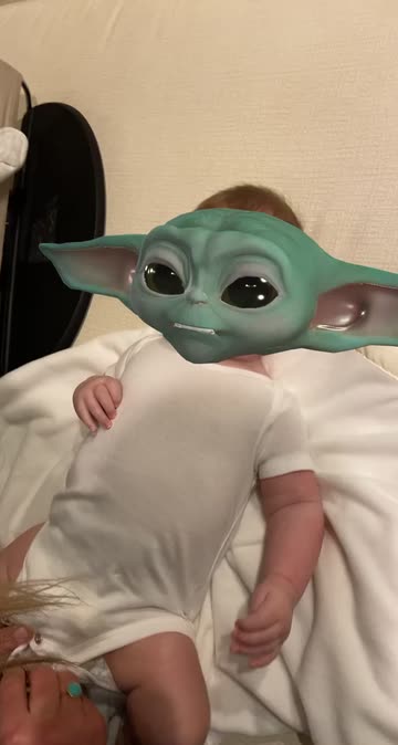 Preview for a Spotlight video that uses the Baby Yoda Lens