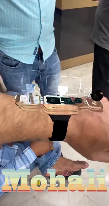 Preview for a Spotlight video that uses the 3D Computer Watch Lens
