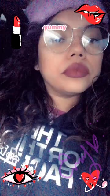 Preview for a Spotlight video that uses the Yummy Mood Lens