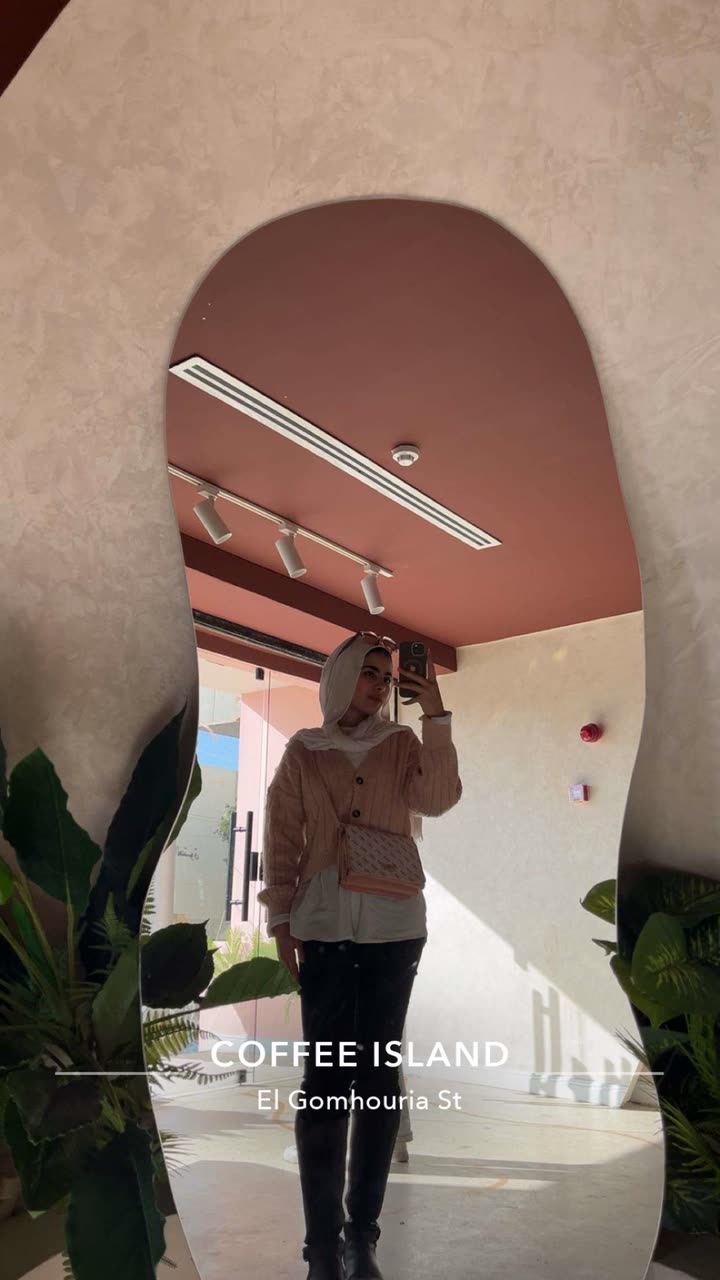 محتوى سناب شات لـ Farah Younis👸🏻.