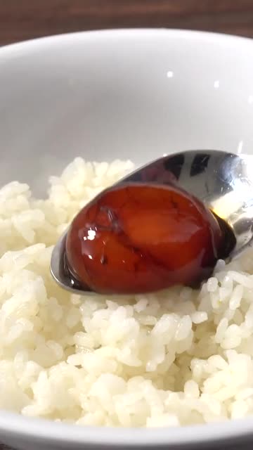 #LearnOnTikTok | #TikTokPartner | #eggyolk | #eggtok | #yolk | #marinatedeggs | #foodtiktok | #eggrec | #snap | #snapchat | SnapchatのSpotlight