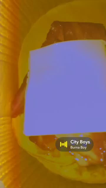 Preview for a Spotlight video that uses the 90s Kira Lens